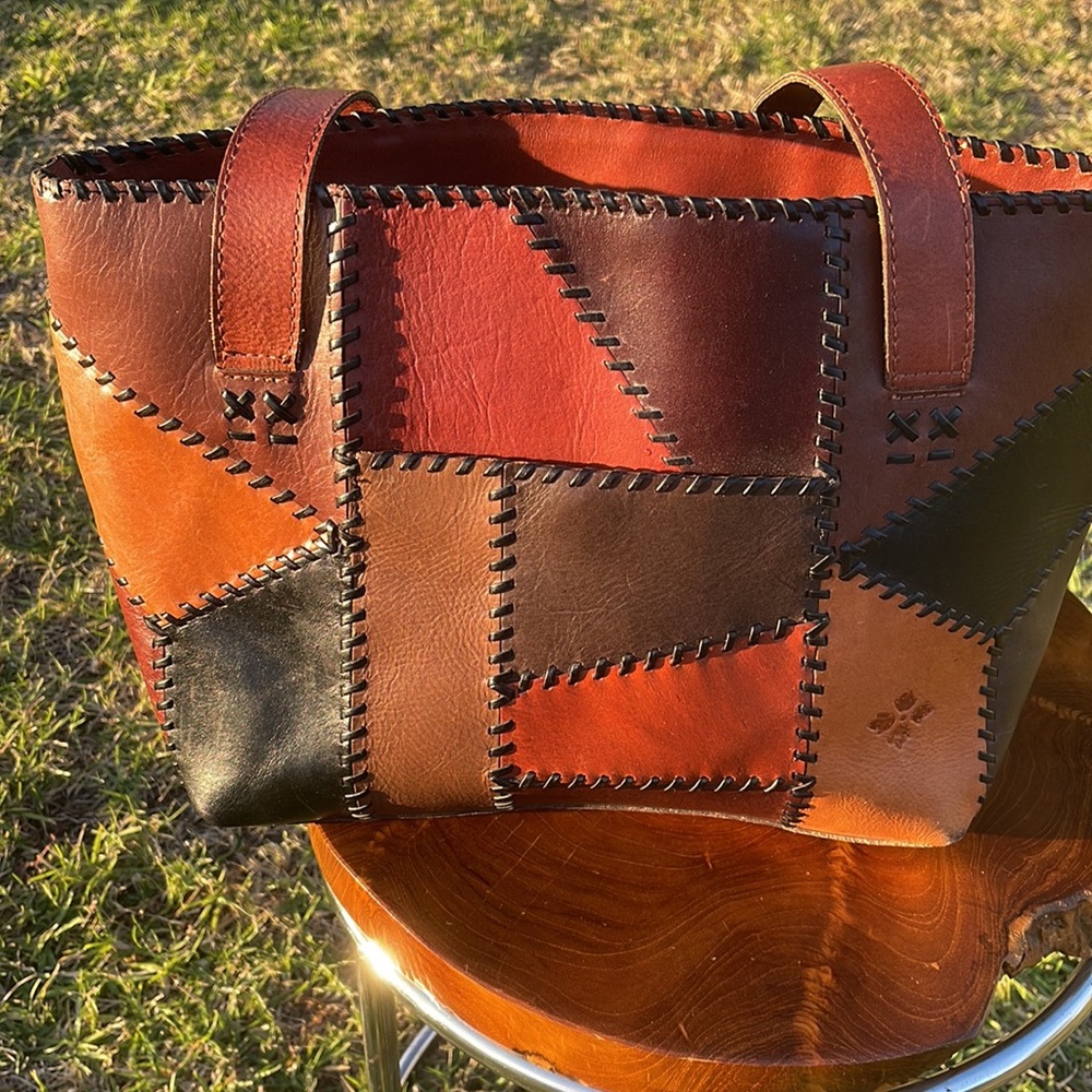 Patricia Nash patchwork tote - Picture 16 of 16